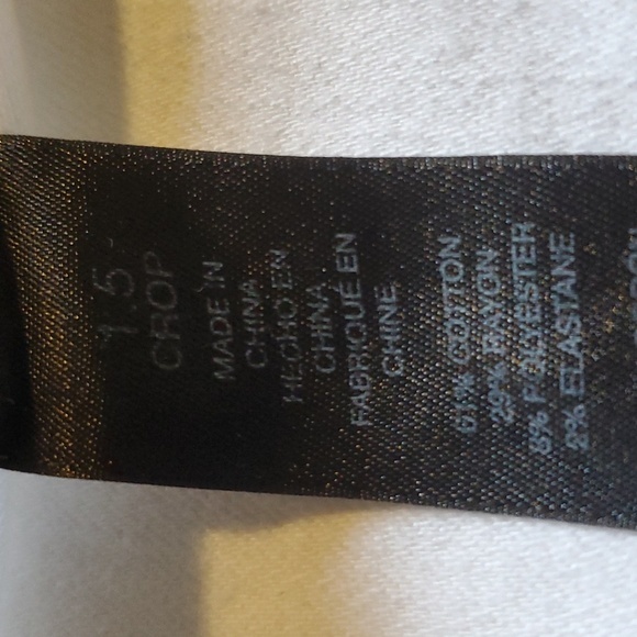 Chico's The So Slimming‎ Girlfriend Crop 1.5 in white. - Picture 8 of 11